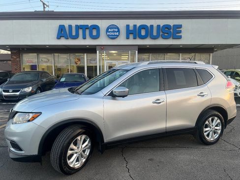 Used 2014 Nissan Rogue SV w/ SV Premium Package image 7