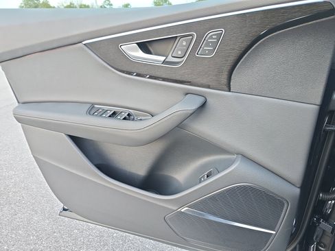 New 2026 Audi Q8 Premium Plus image 25