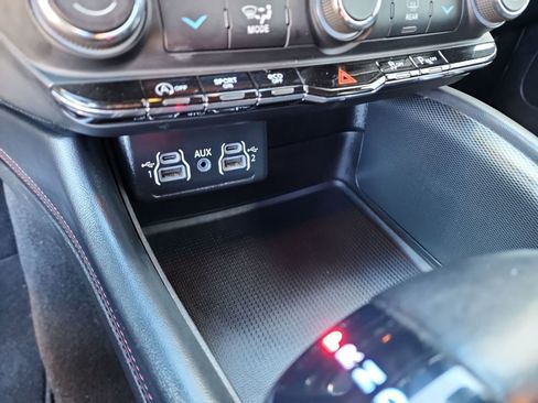 Used 2023 Dodge Durango GT image 29