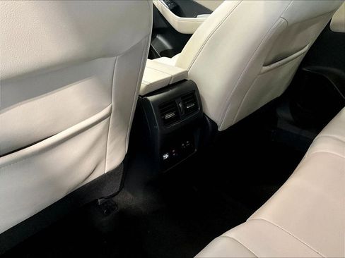 Used 2021 Nissan Rogue SL w/ Premium Package image 23