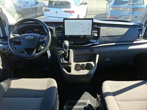 Used 2023 Ford Transit 350 XLT image 11