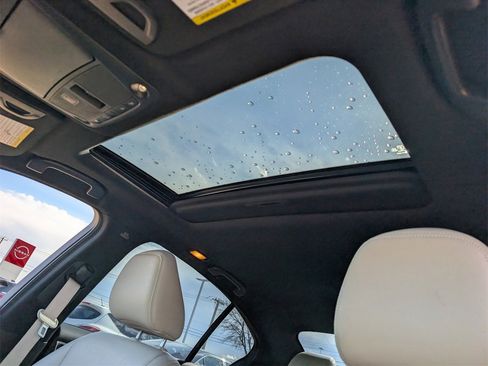 Used 2023 INFINITI Q50 Sensory image 26