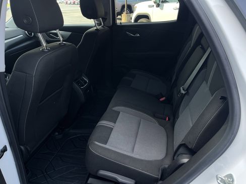 Used 2023 Chevrolet Blazer LT w/ Convenience Package image 3