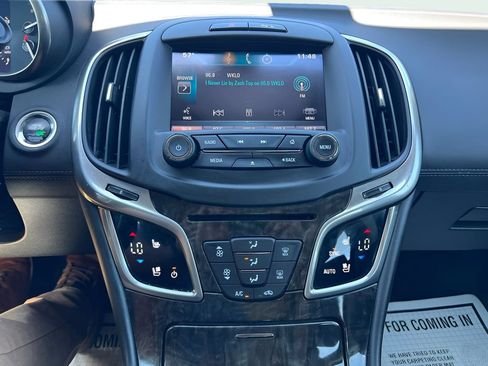 Used 2015 Buick LaCrosse Premium FWD image 19