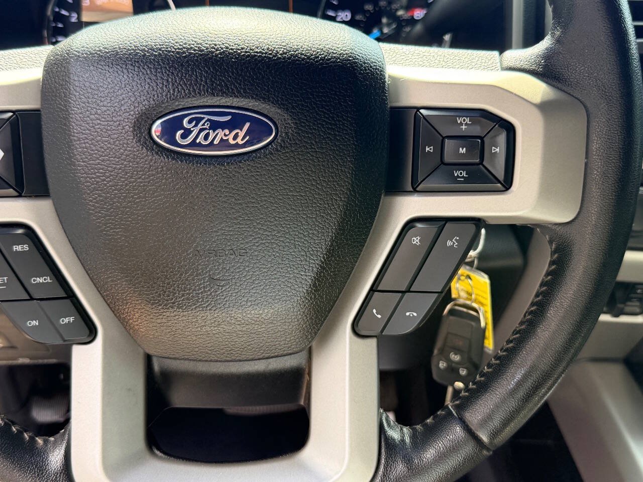Used 2020 Ford F250 Lariat w/ Lariat Value Package AWD/4WD image 26