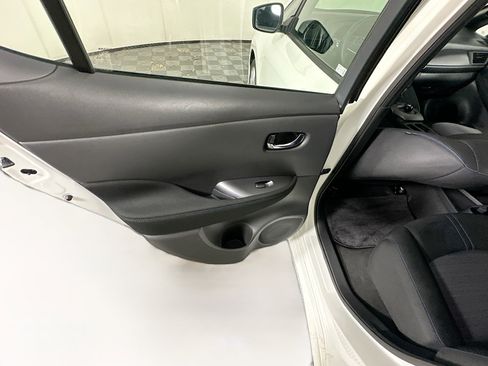 Used 2024 Nissan Leaf S FWD image 25