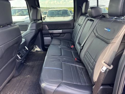 Used 2025 Ford F150 Platinum AWD/4WD image 9