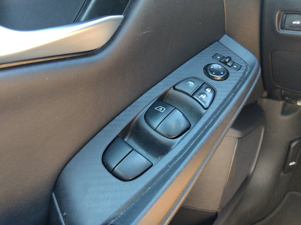 Used 2024 Nissan Sentra SV FWD image 27