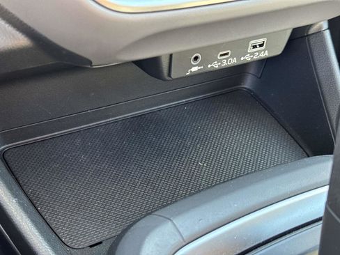 Certified 2025 Subaru Crosstrek 2.0i Premium image 25