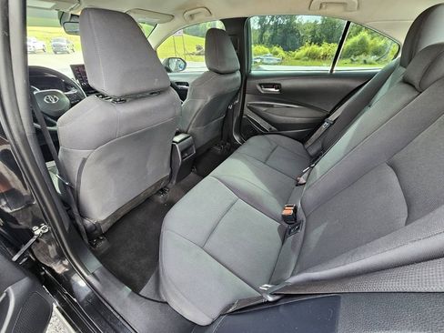 Used 2021 Toyota Corolla LE image 24