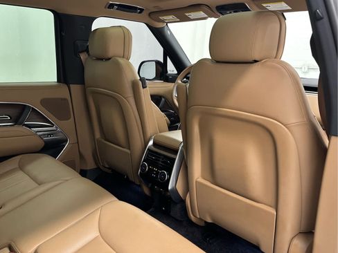 Used 2024 Land Rover Range Rover SE AWD/4WD image 19