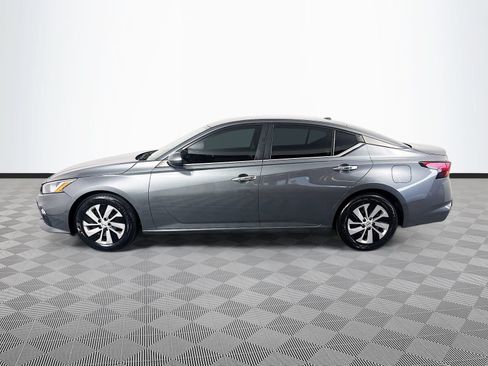 Used 2019 Nissan Altima 2.5 S FWD image 4