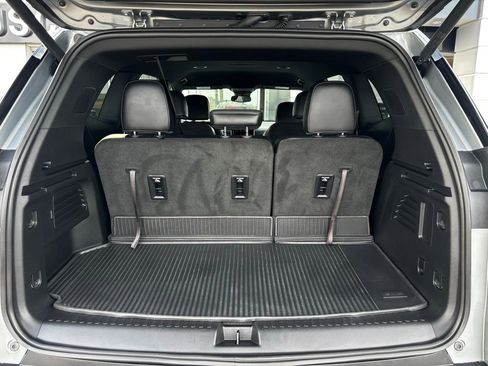 Used 2025 GMC Acadia AT4 image 29