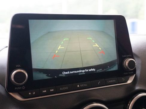 Used 2025 Nissan Sentra SV FWD image 26