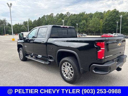 Used 2025 Chevrolet Silverado 2500 LTZ w/ Z71 Chrome Sport Edition AWD/4WD image 5