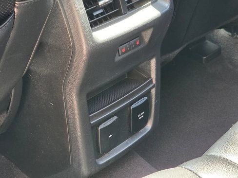 Used 2019 Ford Edge Titanium w/ Equipment Group 301A FWD image 27