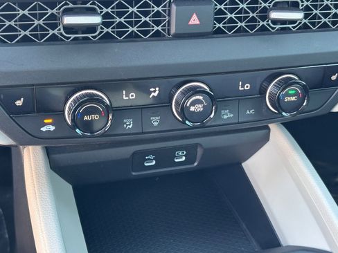 Certified 2024 Honda Accord EX image 29