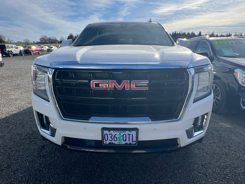 Used 2022 GMC Yukon SLE image 2