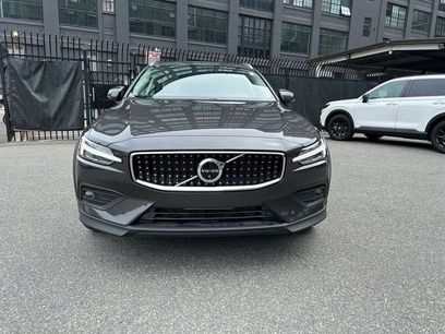 Certified 2025 Volvo V60 B5 Cross Country Plus