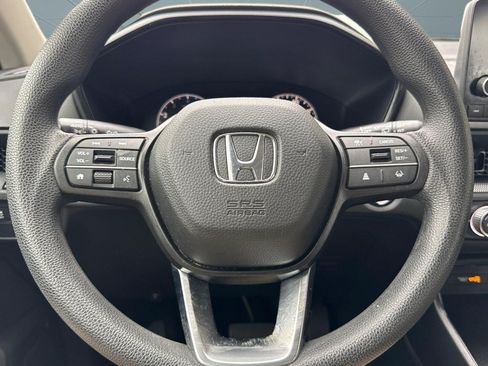Used 2024 Honda CR-V LX image 16