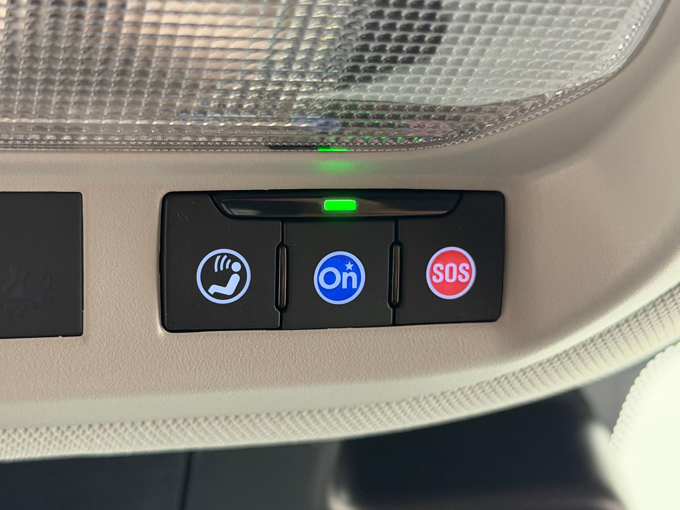 Used 2025 Chevrolet Trax LT FWD image 19
