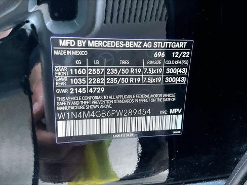 Used 2023 Mercedes-Benz GLB 250 image 33