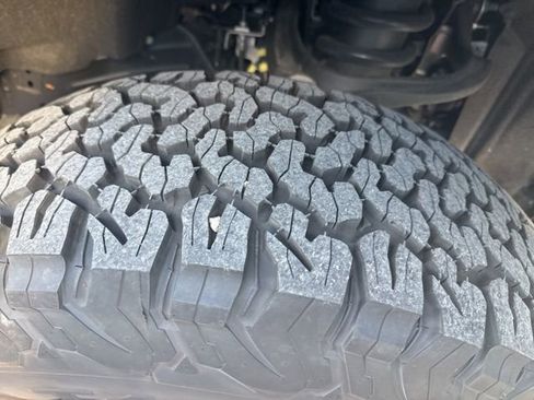 Used 2024 Ford Bronco Raptor w/ Interior Carbon Fiber Pack 6 image 5