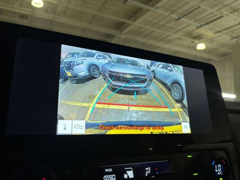 Used 2025 Toyota Grand Highlander FWD image 24