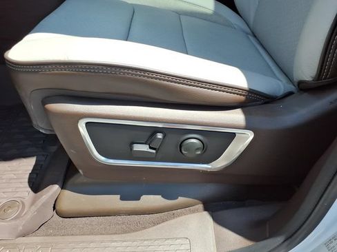 New 2026 RAM 1500 Laramie w/ Advanced Safety Group II AWD/4WD image 7