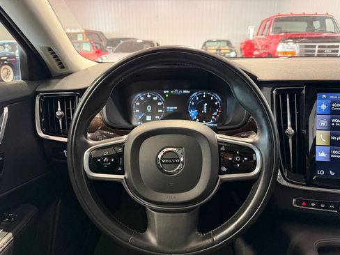 Used 2018 Volvo S90 T5 Momentum AWD/4WD image 31