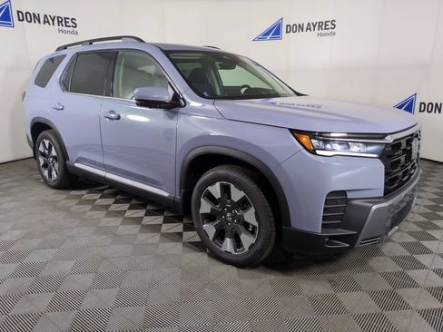 New 2026 Honda Pilot Touring image 7