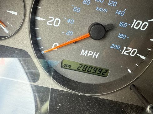 Used 2002 Nissan Sentra GXE image 10