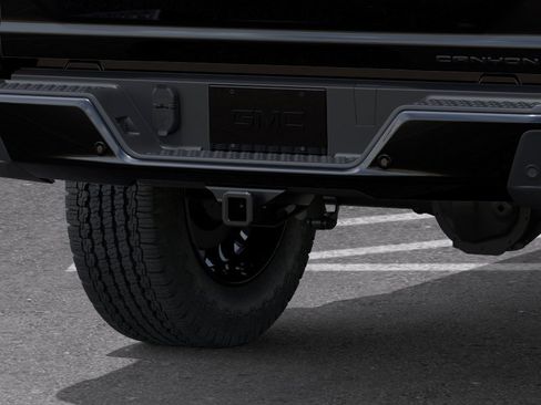 New 2026 GMC Canyon Denali w/ LPO, Denali Black Edition AWD/4WD image 16