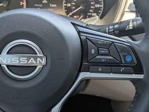 Used 2024 Nissan Altima 2.5 SL FWD image 22
