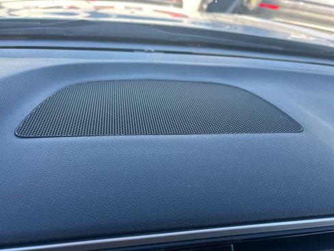 Used 2018 Subaru Outback 3.6R Limited image 34