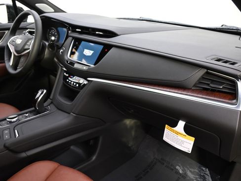 New 2025 Cadillac XT5 Premium Luxury w/ Technology Package image 15