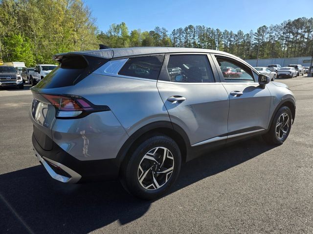 Used 2023 Kia Sportage LX AWD/4WD image 8