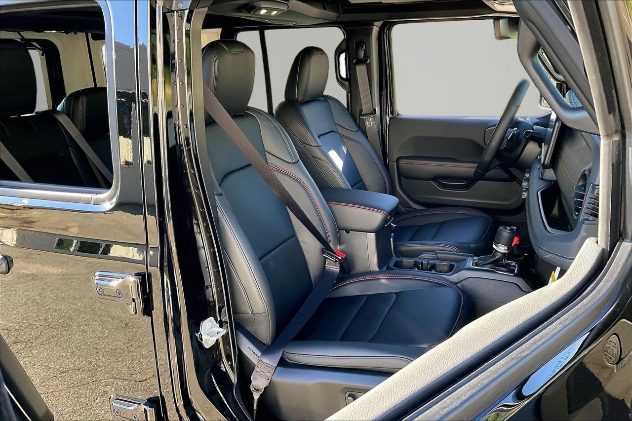 New 2027 Jeep Wrangler Unlimited Rubicon 392 AWD/4WD image 20