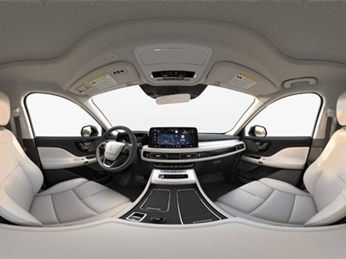 New 2025 Lincoln Aviator AWD image 8