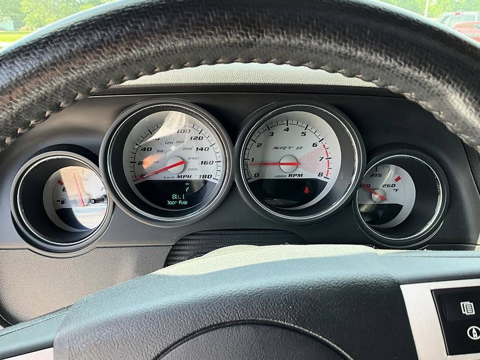 Used 2009 Dodge Challenger SRT8 w/ SRT Option Group II RWD image 19