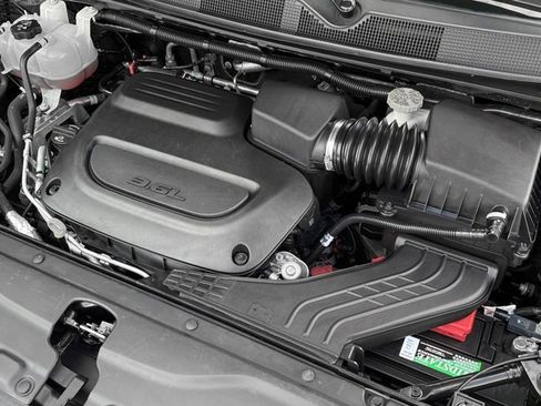 Used 2020 Chrysler Voyager Lxi image 29