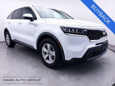Used 2021 Kia Sorento LX FWD image 1