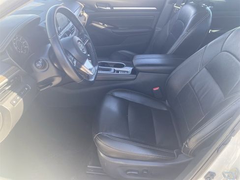 Used 2020 Nissan Altima 2.5 Platinum image 21