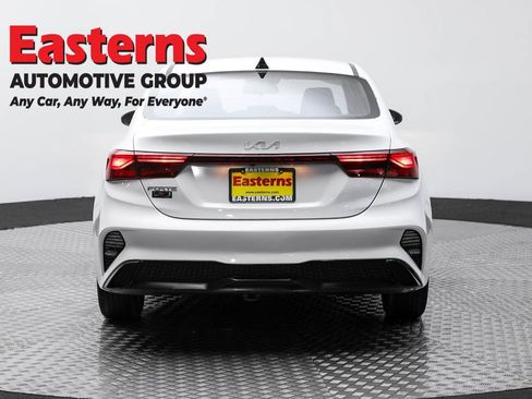 Used 2022 Kia Forte LXS image 6