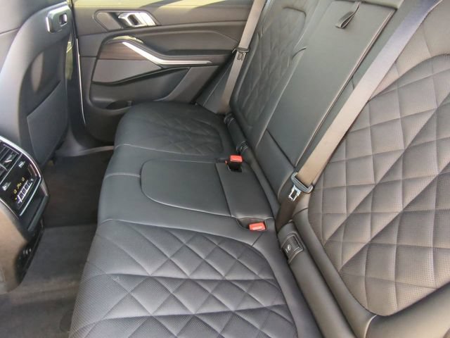 Used 2026 BMW X5 sDrive40i w/ Premium Package RWD image 16
