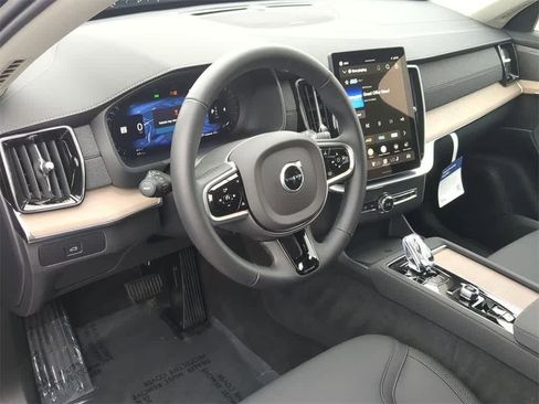 Used 2026 Volvo XC90 B6 Plus w/ Protection Package Premier image 2