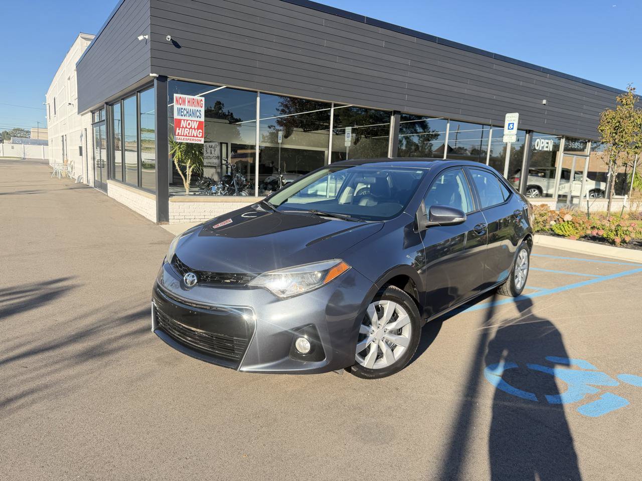 Used 2015 Toyota Corolla S FWD image 1