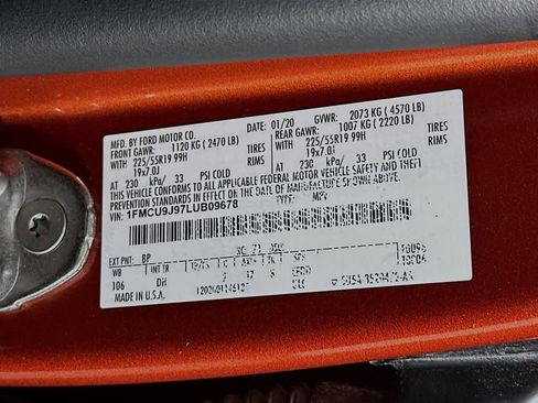 Used 2020 Ford Escape Titanium AWD/4WD image 23