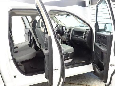 Certified 2018 RAM 1500 Express w/ Express Value Package AWD/4WD image 24