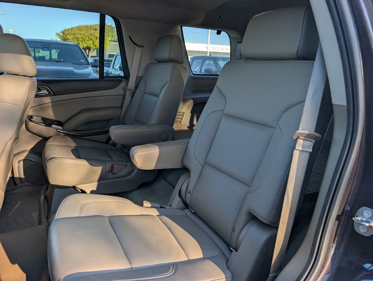 Used 2016 GMC Yukon SLT w/ Open Road Package AWD/4WD image 26